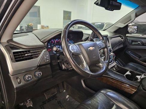 Used 2018 Chevrolet Tahoe LT w/ RST Edition AWD/4WD image 7