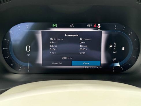 New 2025 Volvo XC60 B5 Ultra w/ Protection Package Premier image 25