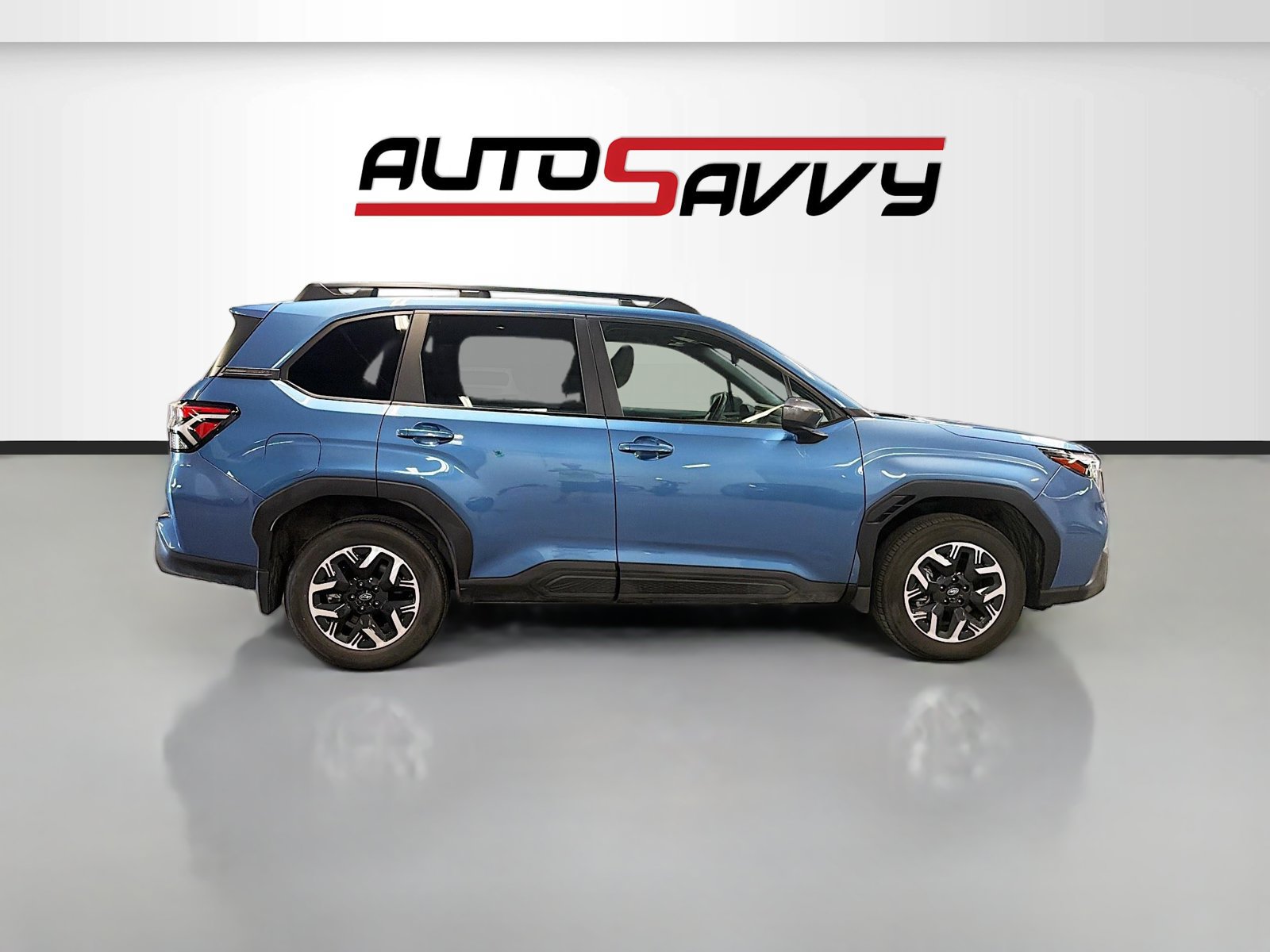 Used 2025 Subaru Forester Premium AWD/4WD image 8