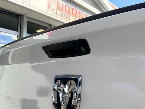 Used 2018 RAM 3500 Laramie w/ Convenience Group image 9