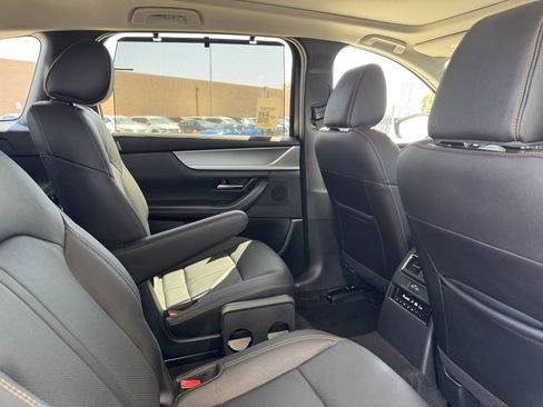 Used 2024 MAZDA CX-90 Plug-In Hybrid w/ Premium Pkg image 37