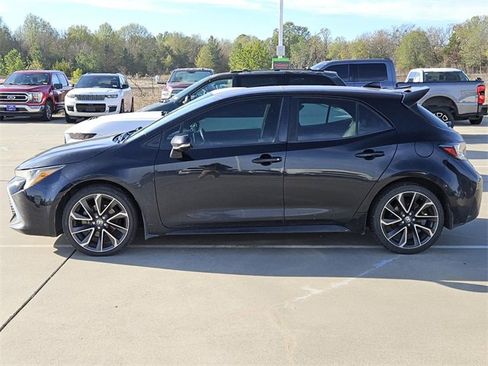 Used 2019 Toyota Corolla XSE image 4