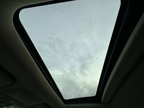 Used 2021 Honda CR-V Touring image 37