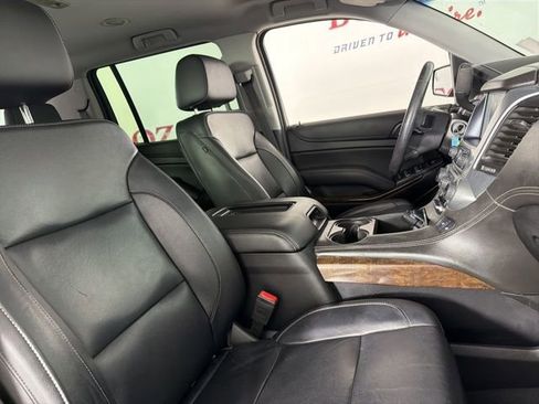 Used 2020 Chevrolet Suburban LT AWD/4WD image 16