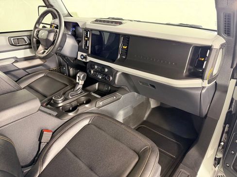 Used 2023 Ford Bronco Badlands AWD/4WD image 31
