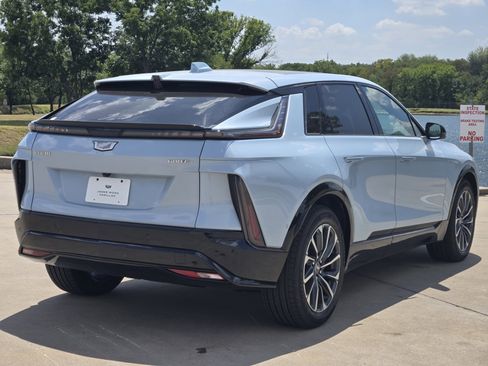 New 2025 Cadillac Lyriq Sport image 4