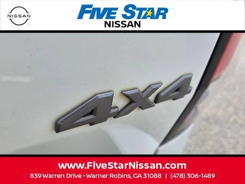 Used 2025 Nissan Frontier SV w/ Tow Package AWD/4WD image 11