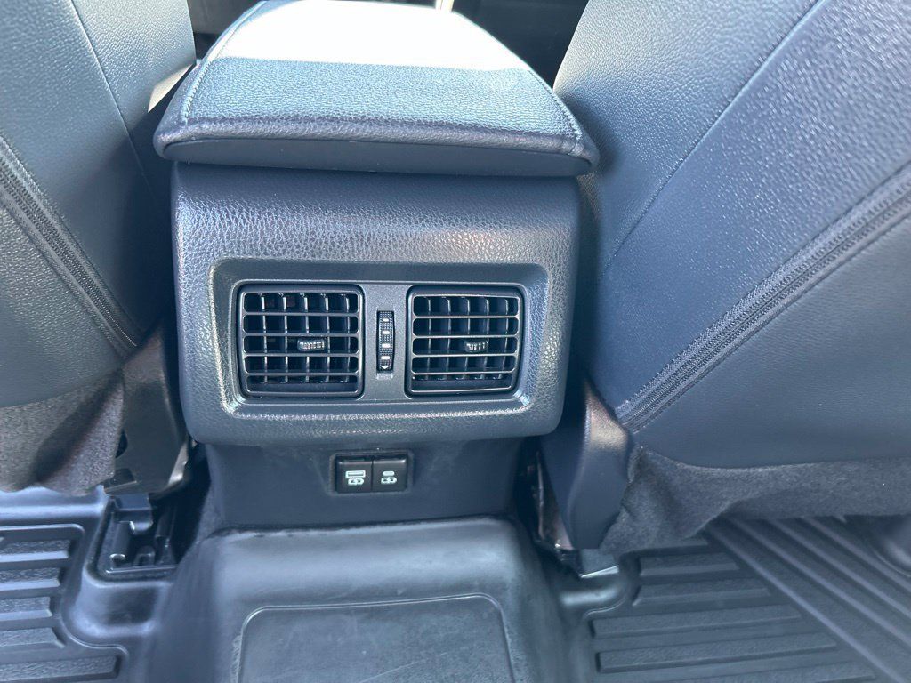 Used 2025 Toyota Camry XSE FWD image 37