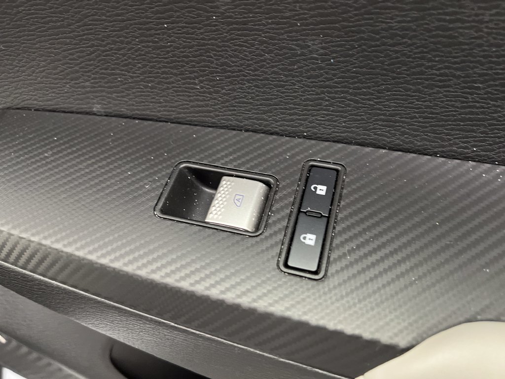 Used 2025 Mitsubishi Outlander SE AWD/4WD image 31