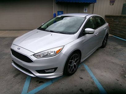 Used 2016 Ford Focus SE w/ SE Sport Package