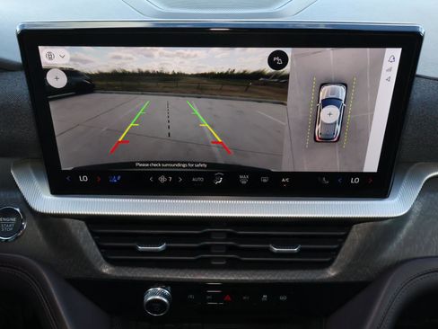 Used 2025 Ford Explorer Platinum w/ LUX Leather Package image 31