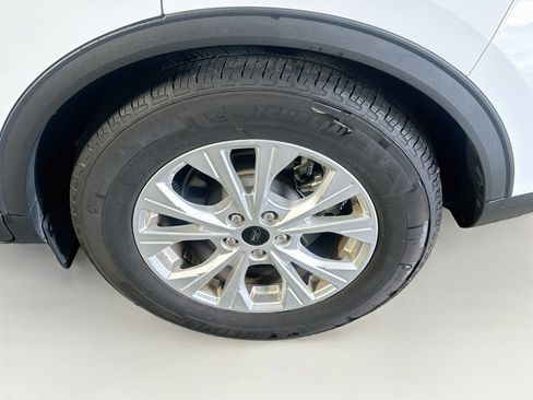 Used 2025 Ford Escape Active FWD image 11