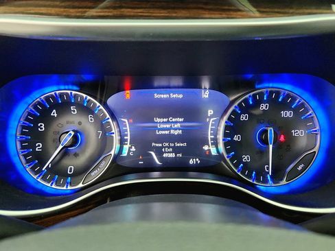 Used 2021 Chrysler Pacifica Limited w/ Premium & Safety Sphere Group AWD/4WD image 14