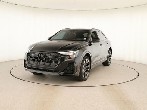 Certified 2025 Audi Q8 Prestige w/ Prestige Package image 12