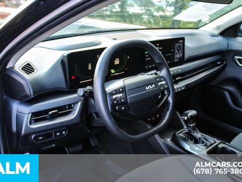 Used 2025 Kia K4 FWD image 17