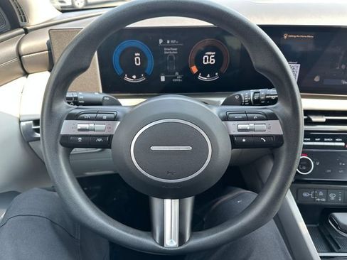 Used 2025 Hyundai Tucson SEL AWD/4WD image 12