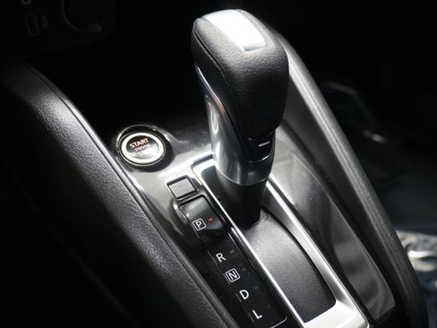 Used 2021 Nissan Kicks S image 17