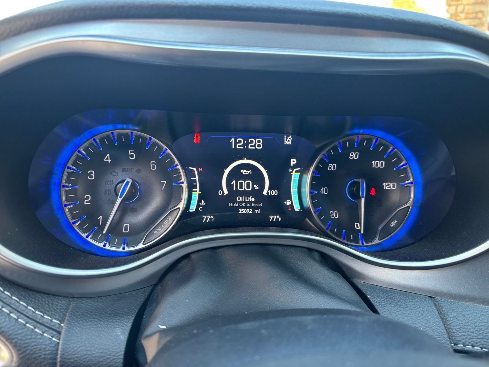 Used 2025 Chrysler Pacifica Limited FWD image 44