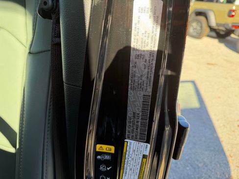 New 2026 Jeep Gladiator Mojave image 13