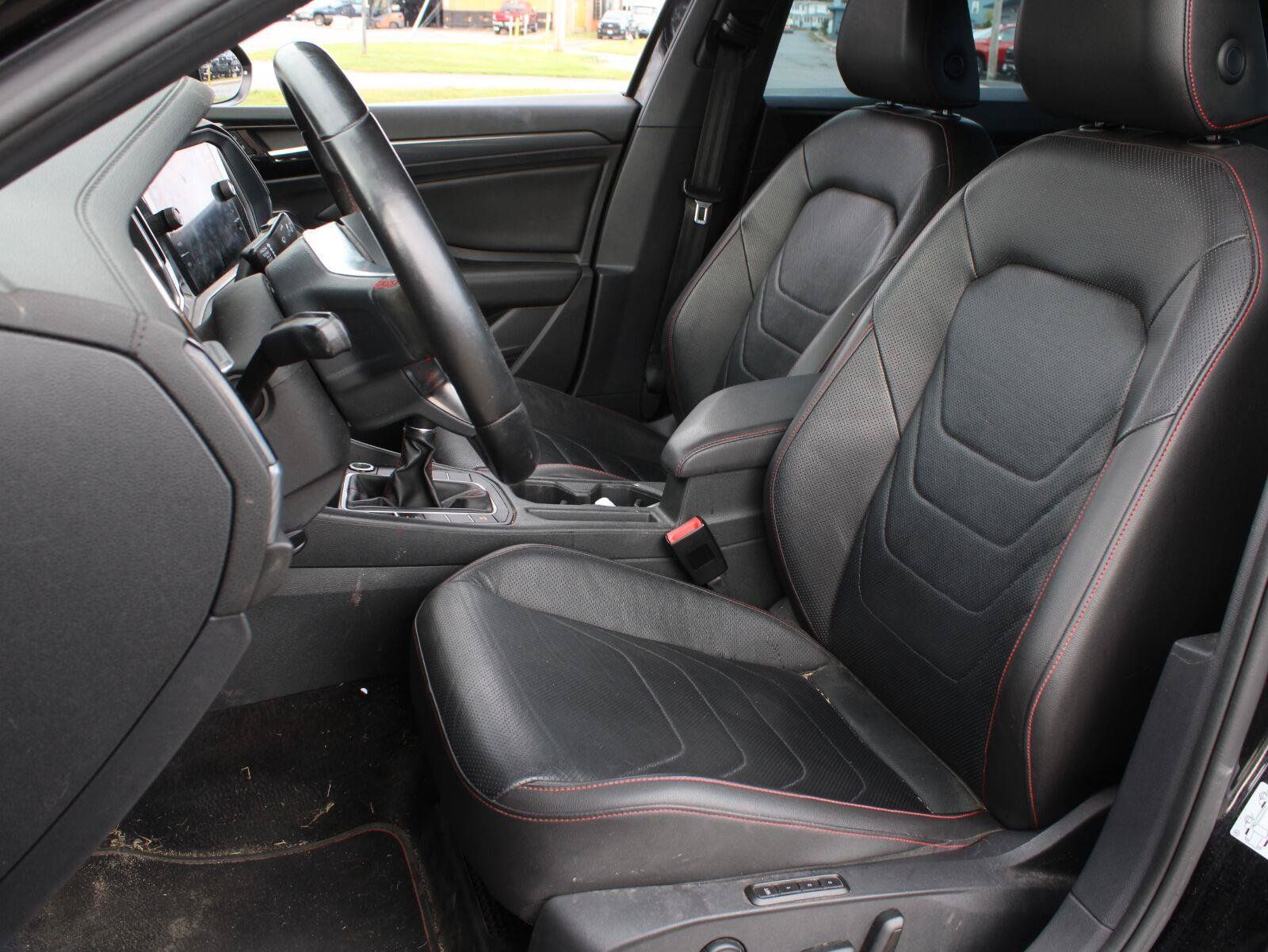 Used 2019 Volkswagen Jetta GLI Autobahn FWD image 16