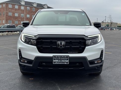 Certified 2025 Honda Ridgeline Black Edition image 9