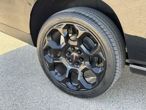 New 2026 GMC Yukon XL Denali Ultimate image 12