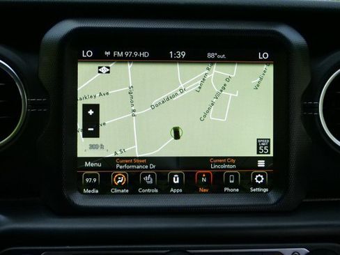 Used 2022 Jeep Wrangler Unlimited Sahara w/ Cold Weather Group AWD/4WD image 15