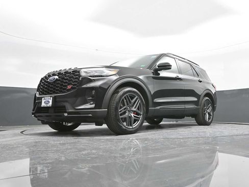 New 2026 Ford Explorer ST w/ Sun And Sound Package image 58