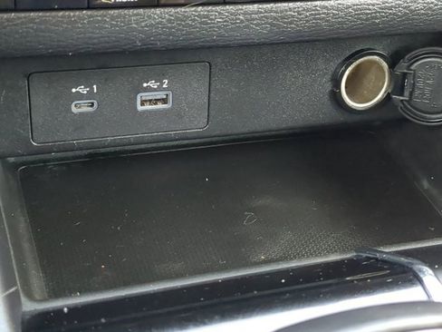 Used 2023 Mitsubishi Outlander SE image 22