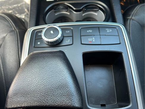 Used 2014 Mercedes-Benz GL 550 4MATIC image 14