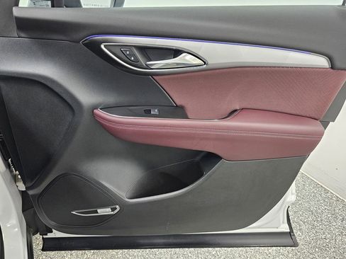 Used 2025 Buick Envision Sport Touring image 21