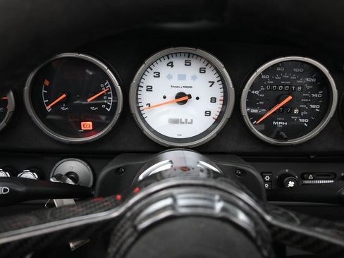 Used 1995 Porsche 911 Carrera image 9