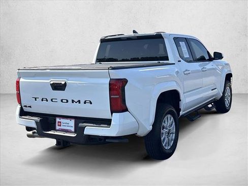 Certified 2025 Toyota Tacoma SR5 AWD/4WD image 5