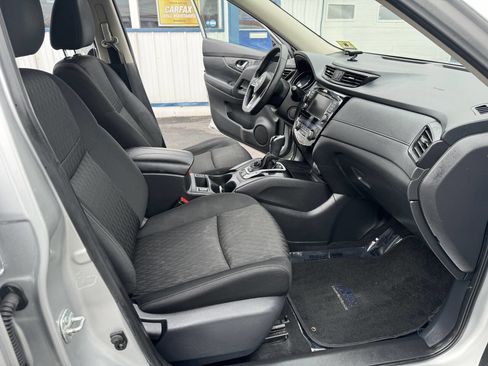 Used 2019 Nissan Rogue SV image 26