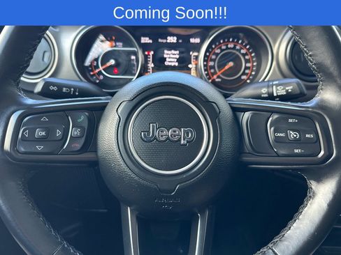 Used 2022 Jeep Gladiator Sport AWD/4WD image 24