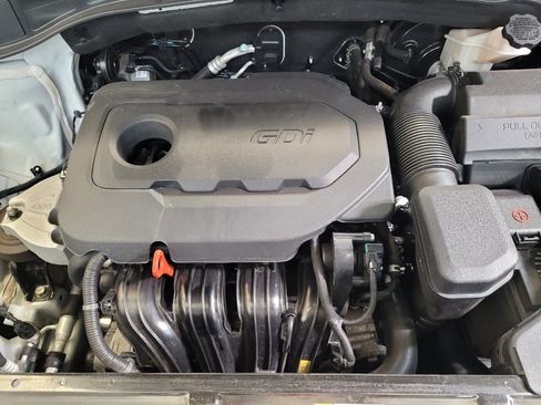 Used 2018 Hyundai Santa Fe Sport w/ 2.4L Value Package 02 FWD image 30