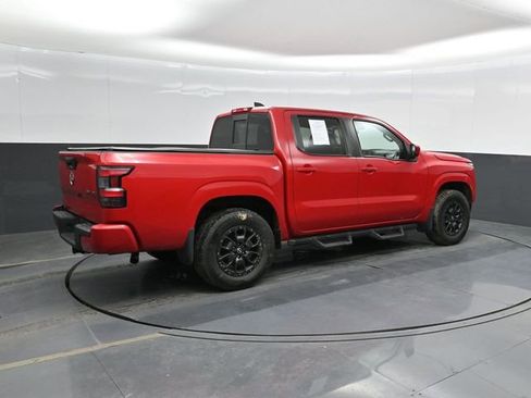 Used 2022 Nissan Frontier SV w/ SV Premium Package image 3