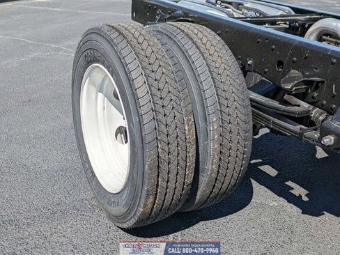 New 2024 Chevrolet Low Cab Forward image 11