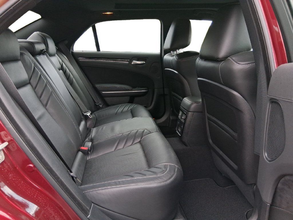 Used 2023 Chrysler 300 C RWD image 29