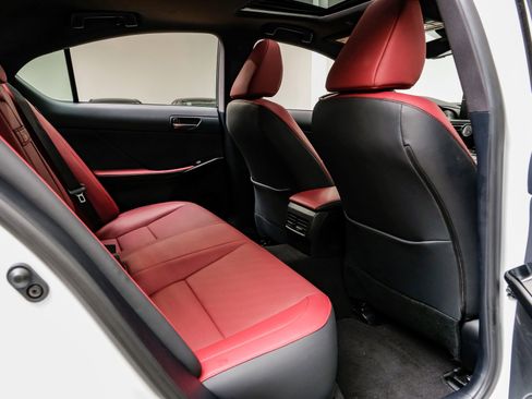 Used 2024 Lexus IS 300 w/ Comfort Package image 40