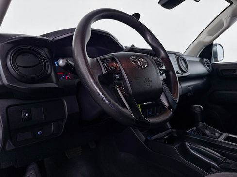 Used 2022 Toyota Tacoma SR image 21