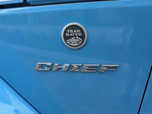 Used 2017 Jeep Wrangler Unlimited Sahara w/ Quick Order Package 24E Chief AWD/4WD image 8