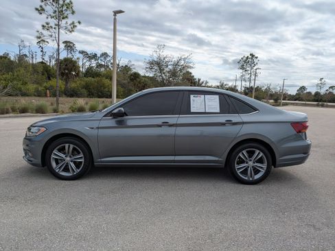 Used 2019 Volkswagen Jetta R-Line image 8