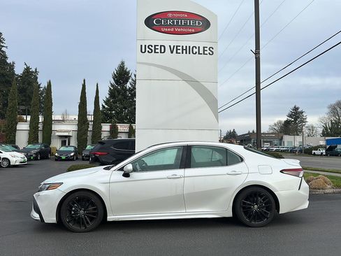 Used 2023 Toyota Camry XSE w/ Navigation Package image 1