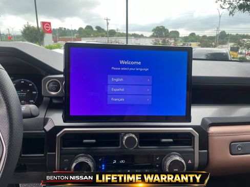 Used 2026 Toyota 4Runner Limited AWD/4WD image 17