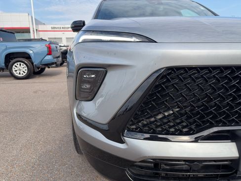 Used 2025 Buick Enclave Sport Touring image 34