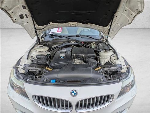 Used 2009 BMW Z4 sDrive35i image 22