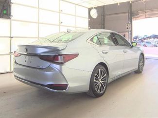 Used 2022 Lexus ES 300h w/ Premium Package video 2