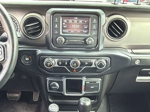 Used 2020 Jeep Wrangler Unlimited Sport image 29