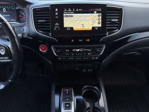 Used 2021 Honda Pilot Touring image 16